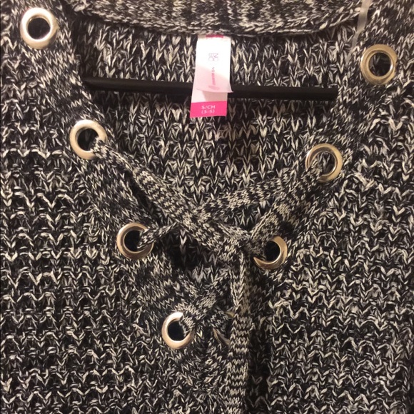 Sweater top - Picture 2 of 4